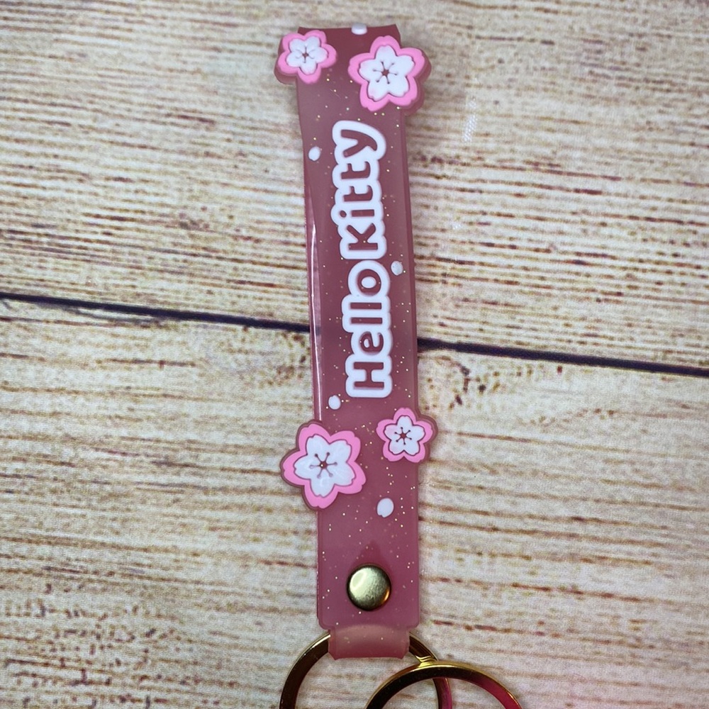 Pink Hello Kitty Keychain - Picture 2 of 6